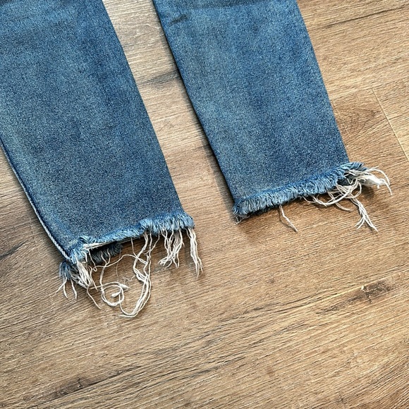 Madewell 10’ High-Rise Skinny Jeans - Picture 6 of 6